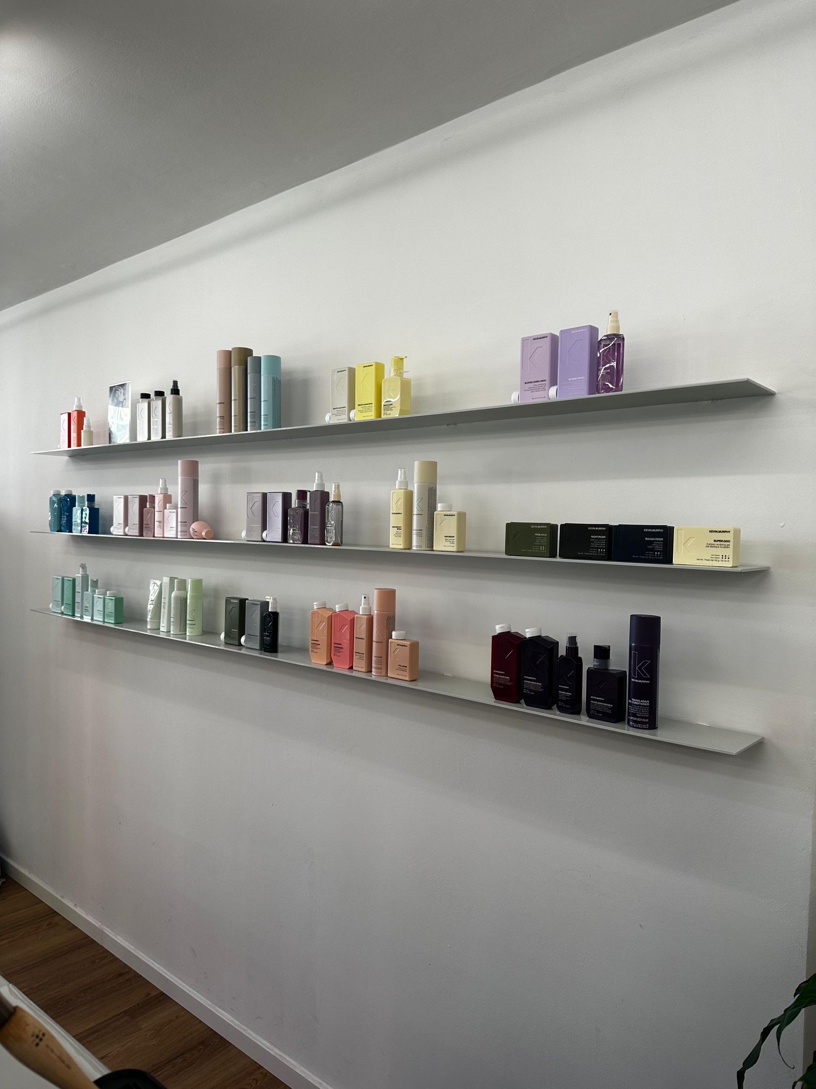 Professionelle Haarpflegeprodukte im Salon Paul Raphael